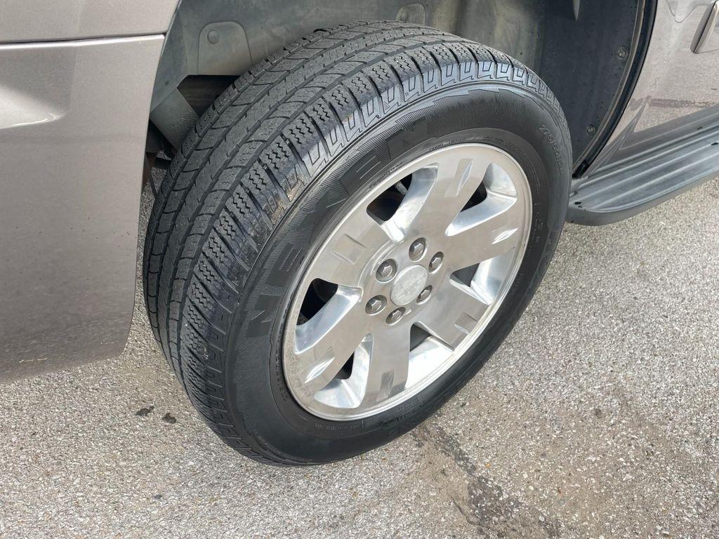 used 2014 GMC Yukon car, priced at $14,400