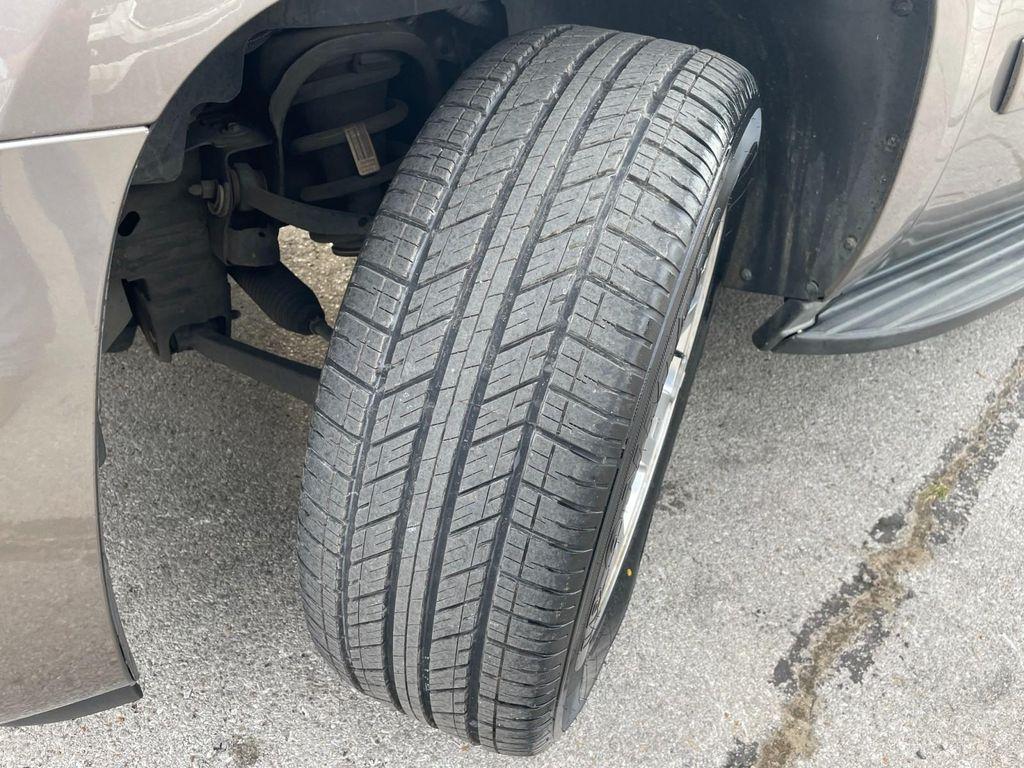 used 2014 GMC Yukon car, priced at $14,400