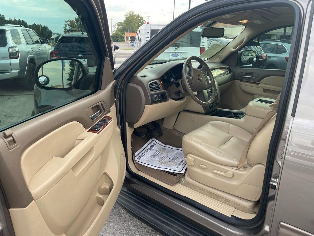 used 2014 GMC Yukon car, priced at $14,400