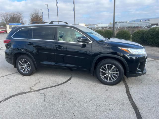 used 2017 Toyota Highlander car, priced at $22,240