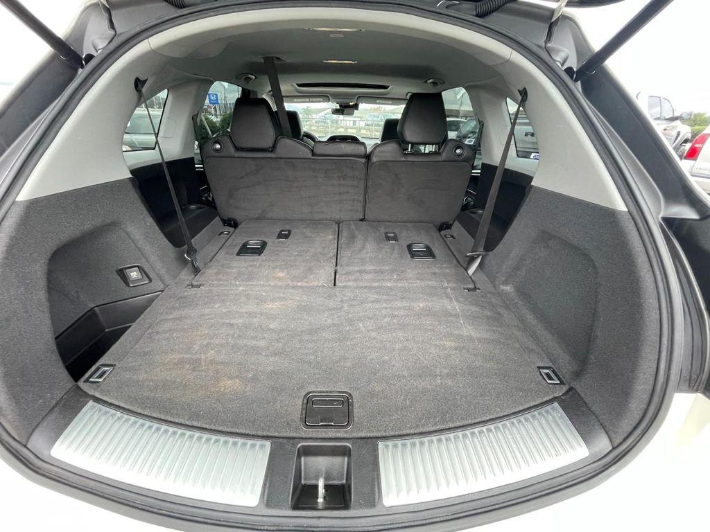 used 2019 Acura MDX car, priced at $22,875