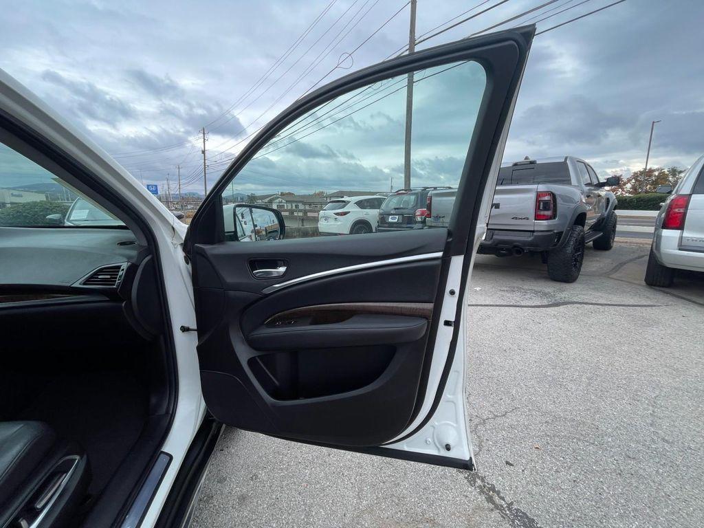 used 2019 Acura MDX car, priced at $22,875