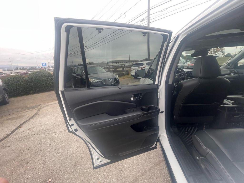 used 2021 Honda Pilot car, priced at $23,960