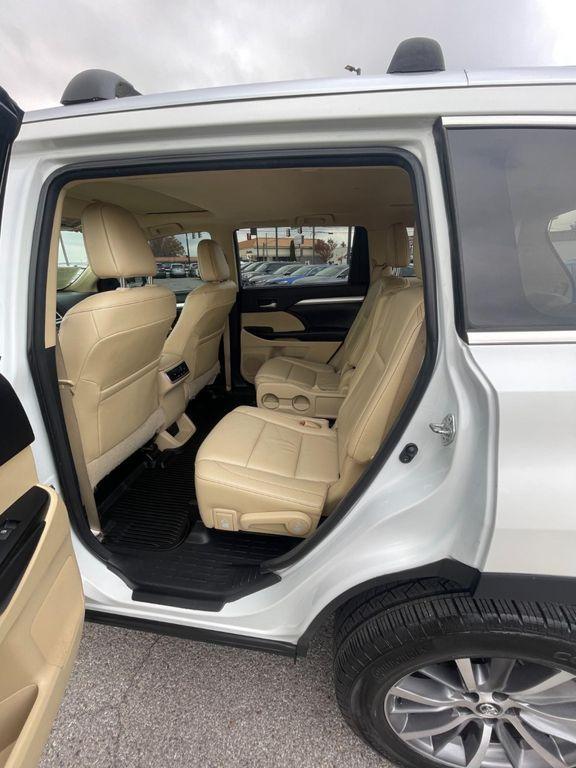 used 2017 Toyota Highlander car, priced at $21,985