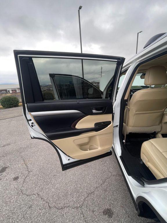 used 2017 Toyota Highlander car, priced at $21,985