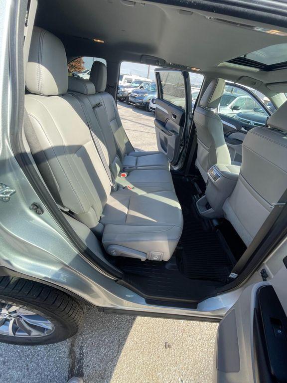 used 2018 Toyota Highlander car, priced at $22,820