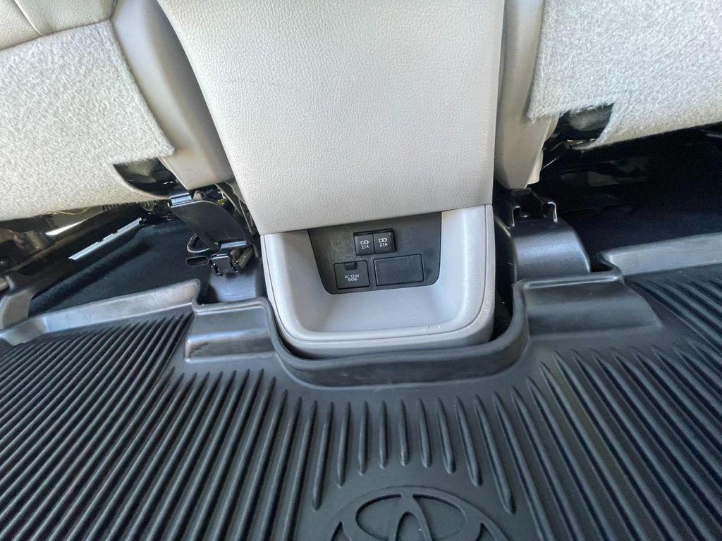 used 2018 Toyota Highlander car, priced at $22,820