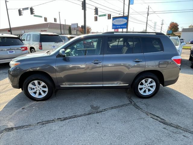 used 2012 Toyota Highlander car, priced at $10,995