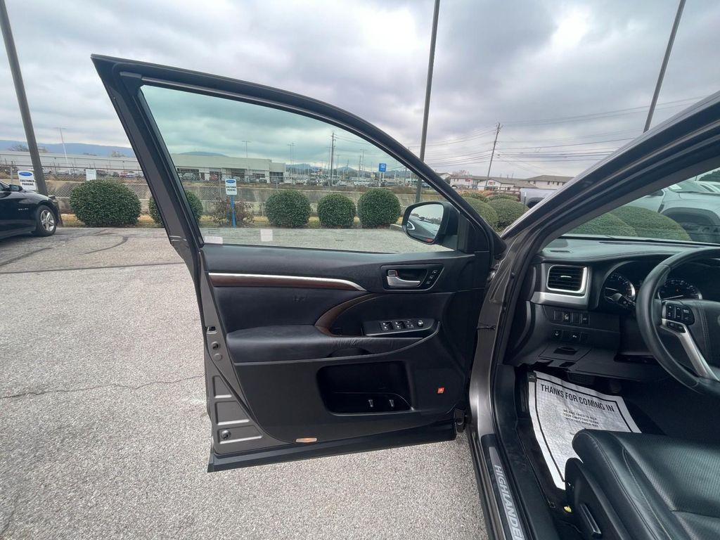 used 2015 Toyota Highlander car, priced at $20,855