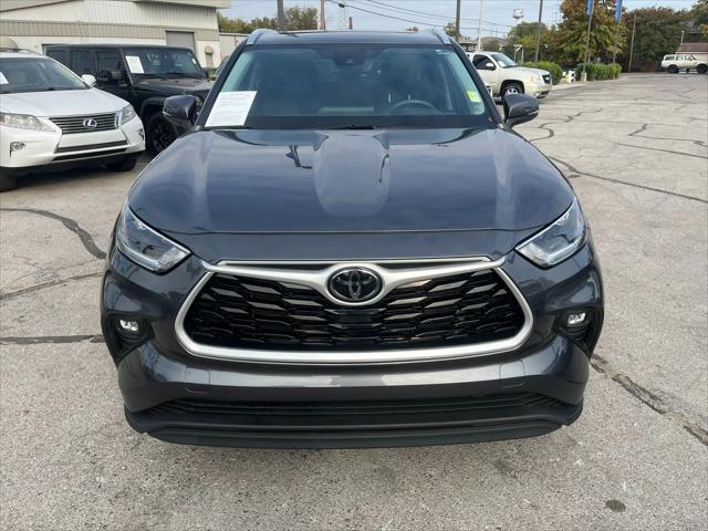 used 2021 Toyota Highlander car, priced at $32,630