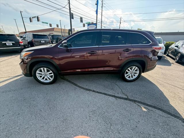 used 2016 Toyota Highlander car, priced at $13,545