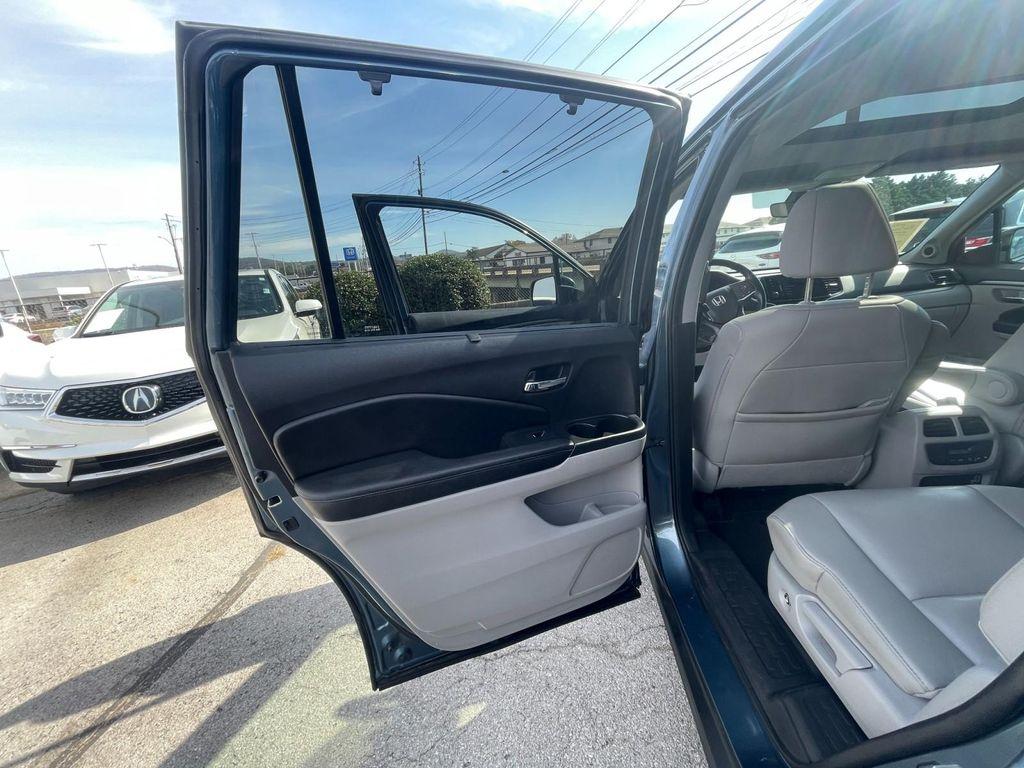 used 2019 Honda Pilot car, priced at $20,955