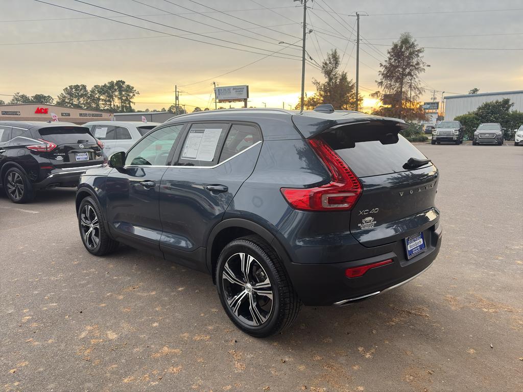 used 2020 Volvo XC40 car, priced at $21,400