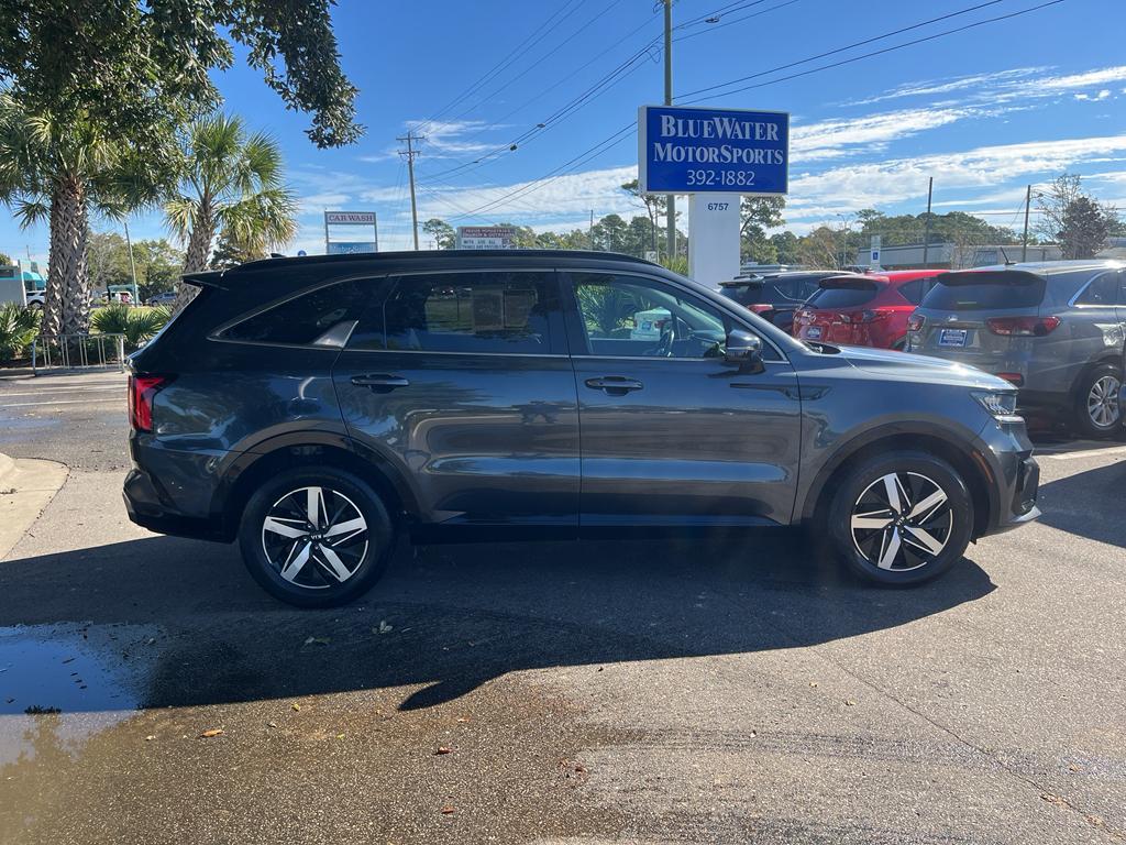 used 2021 Kia Sorento car, priced at $16,900