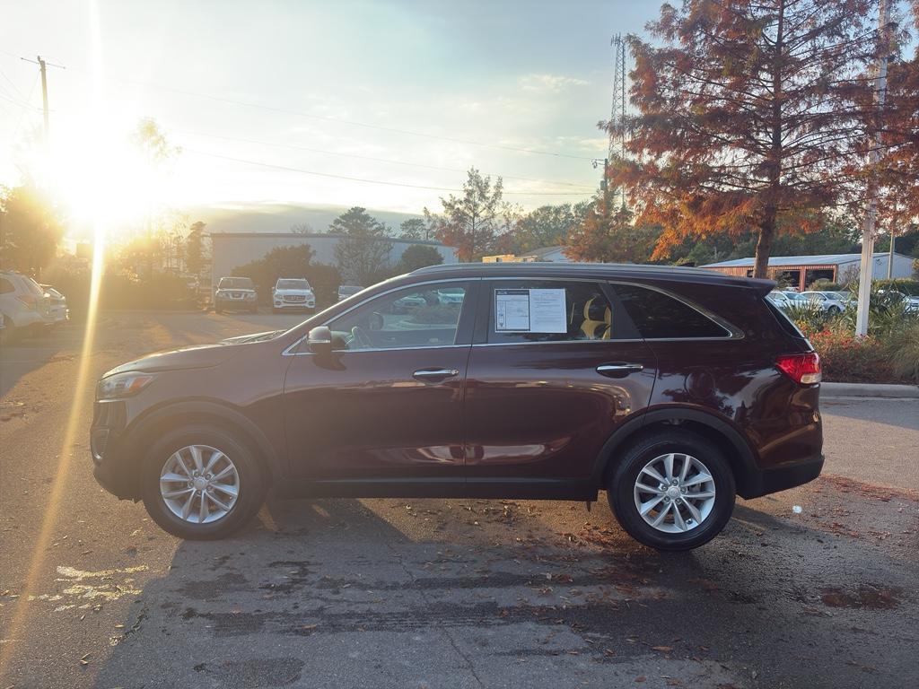 used 2018 Kia Sorento car, priced at $12,640