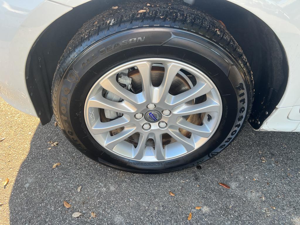 used 2016 Volvo XC60 car, priced at $7,700