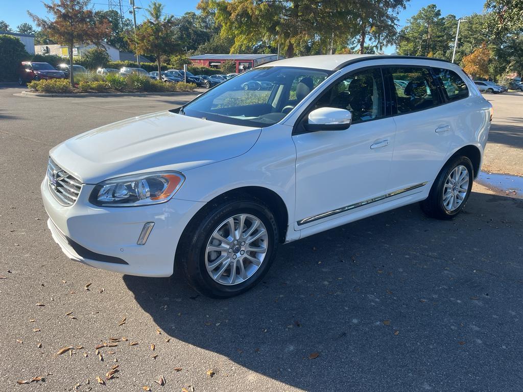 used 2016 Volvo XC60 car, priced at $7,700