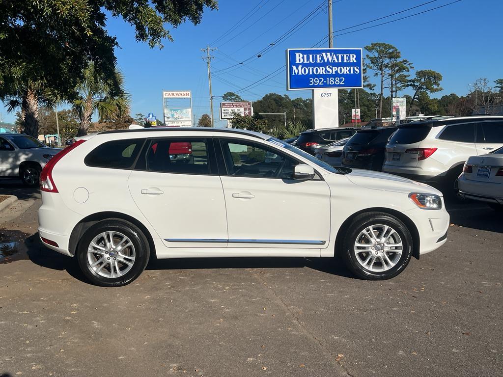 used 2016 Volvo XC60 car, priced at $7,700
