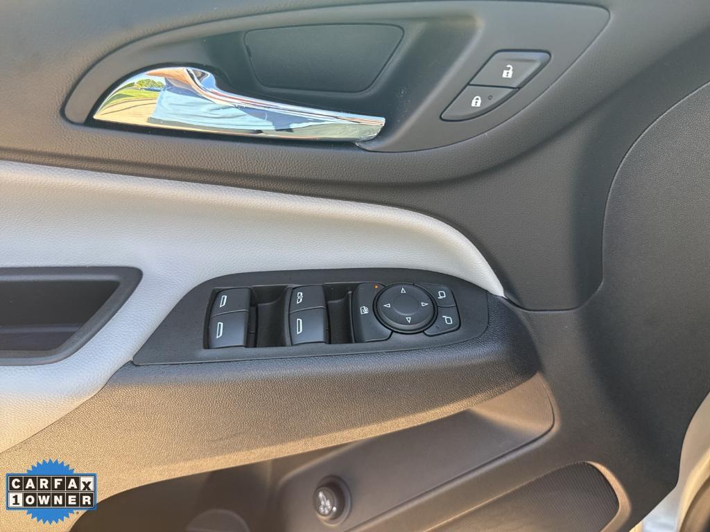 used 2024 Chevrolet Equinox car, priced at $22,997