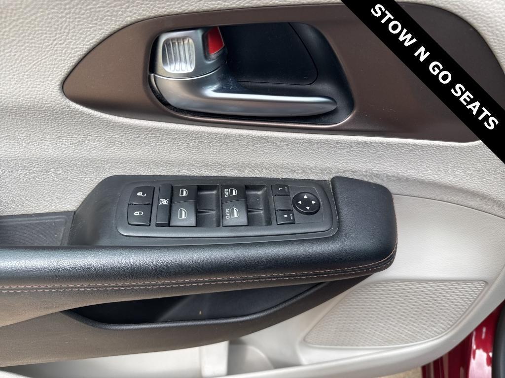 used 2019 Chrysler Pacifica car, priced at $13,995