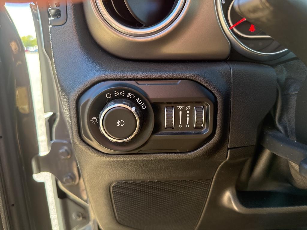 used 2021 Jeep Wrangler Unlimited car, priced at $35,997