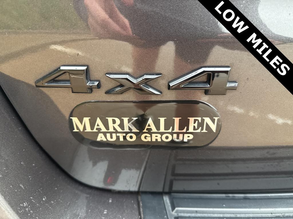 used 2021 Jeep Grand Cherokee car, priced at $27,990
