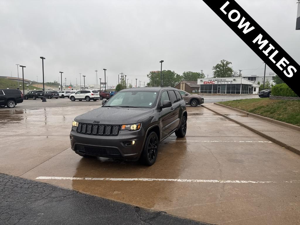 used 2021 Jeep Grand Cherokee car, priced at $27,990