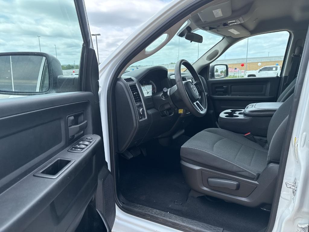used 2022 Ram 1500 Classic car, priced at $27,997