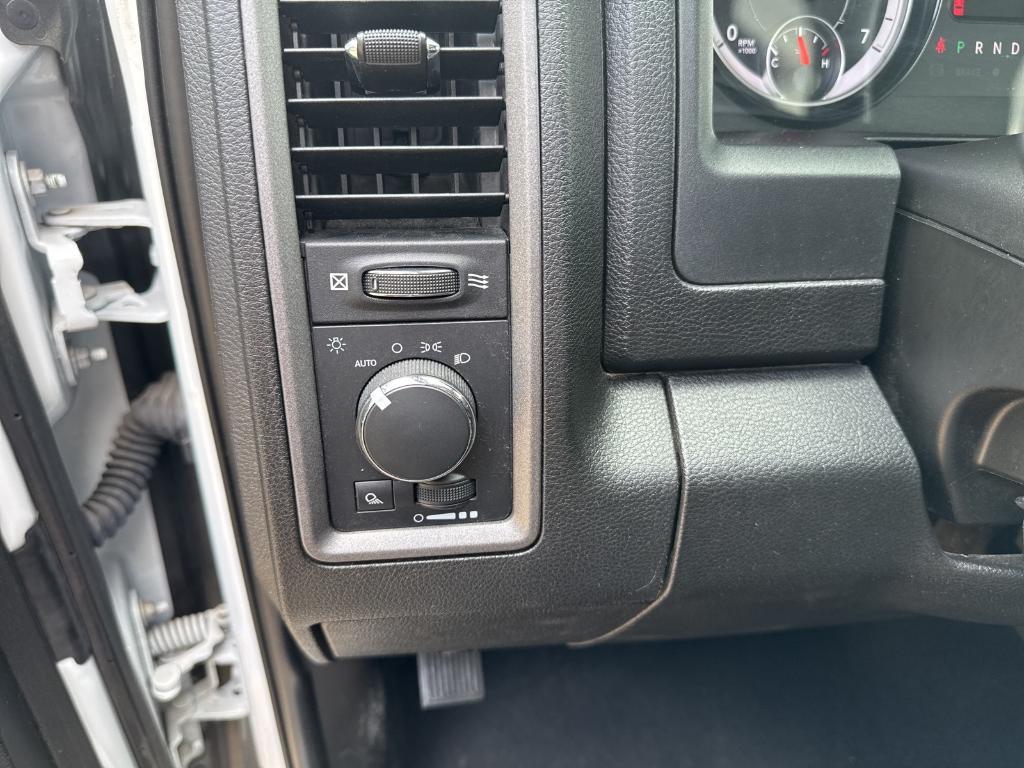 used 2022 Ram 1500 Classic car, priced at $27,997