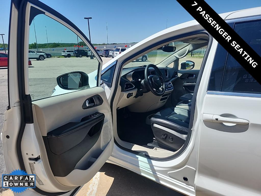 used 2023 Chrysler Pacifica car, priced at $22,995