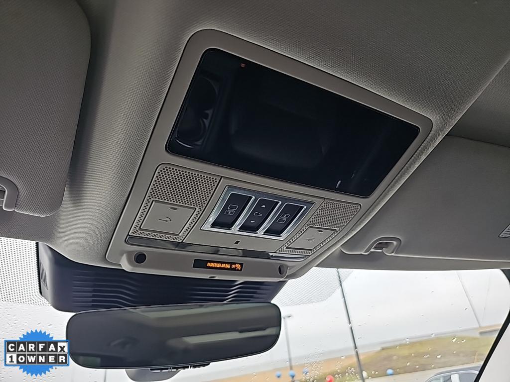 used 2024 Land Rover Discovery car, priced at $39,995