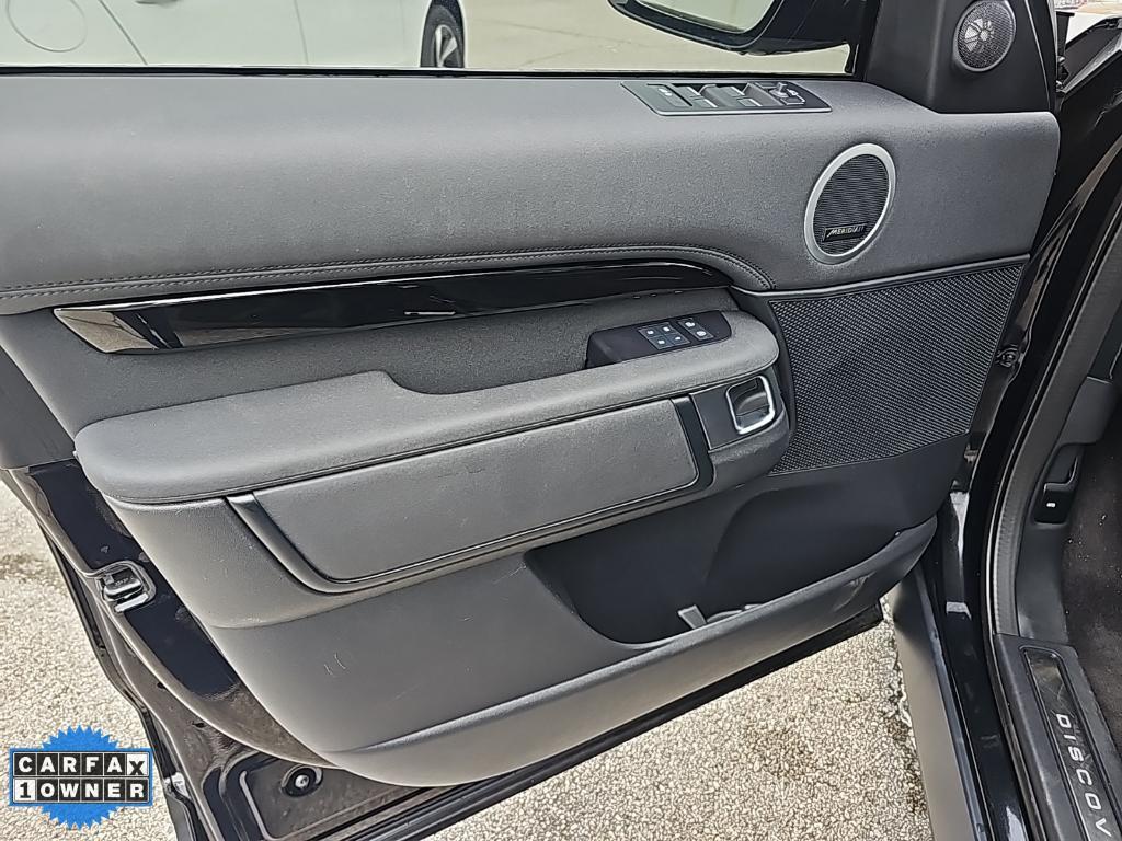 used 2024 Land Rover Discovery car, priced at $39,995