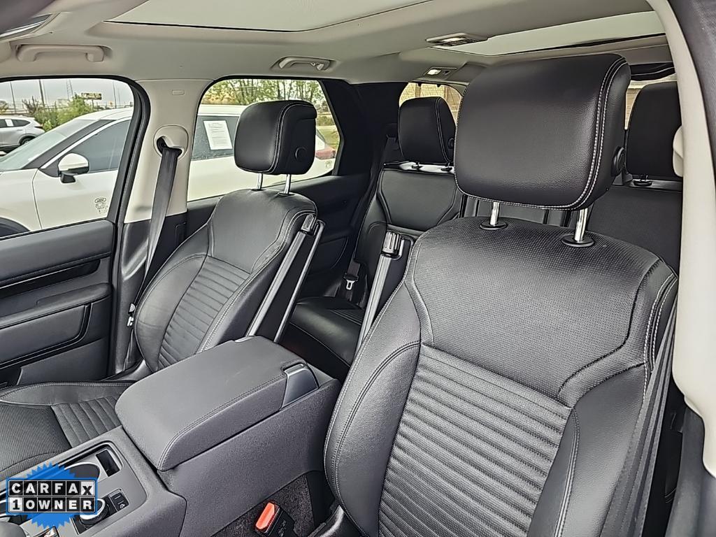 used 2024 Land Rover Discovery car, priced at $39,995