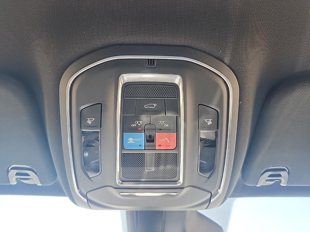 used 2024 Jeep Wagoneer L car, priced at $61,997