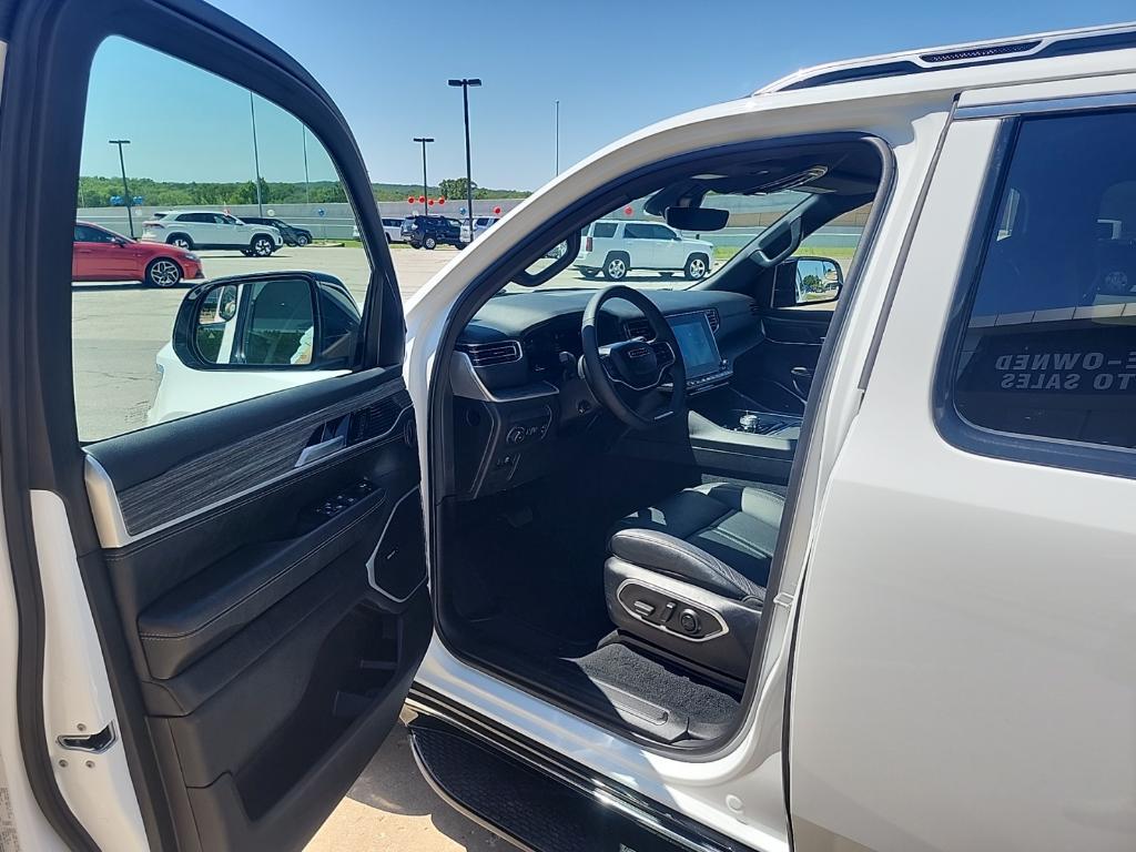 used 2024 Jeep Wagoneer L car, priced at $61,997