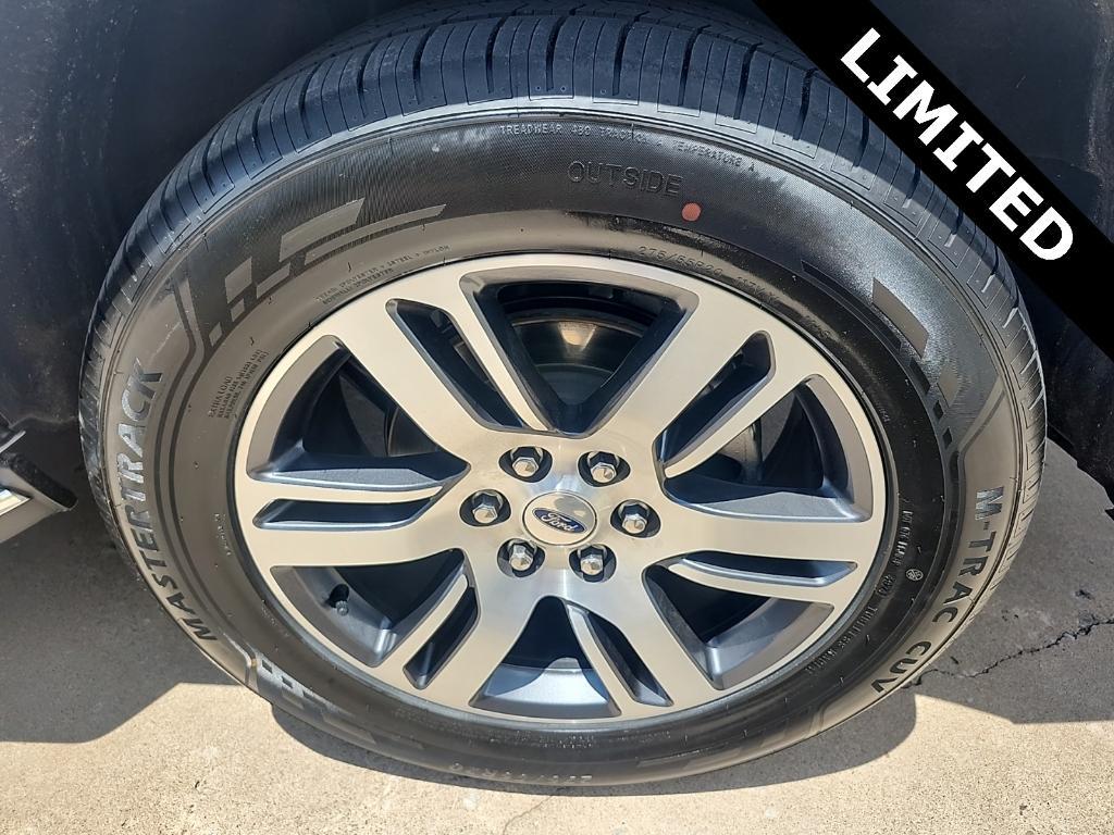 used 2022 Ford Expedition Max car, priced at $45,997