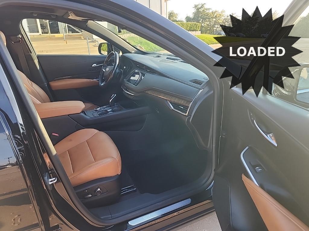 used 2020 Cadillac XT4 car, priced at $24,997