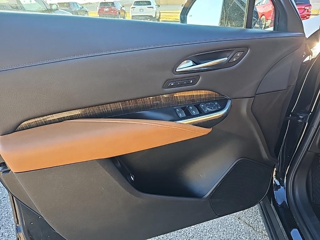 used 2020 Cadillac XT4 car, priced at $24,997