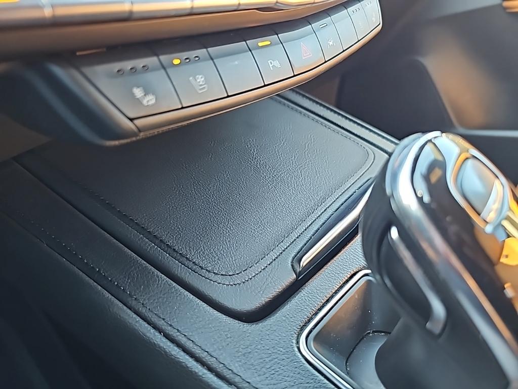 used 2020 Cadillac XT4 car, priced at $24,997