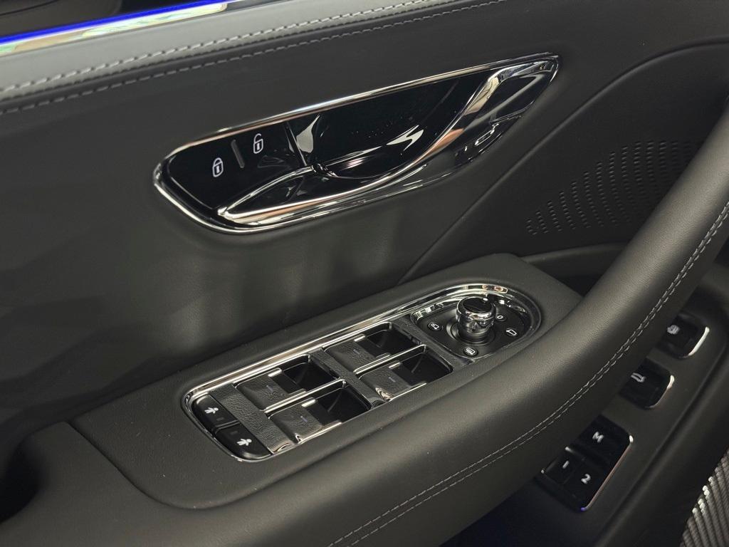 new 2026 Bentley Flying Spur car, priced at $380,235