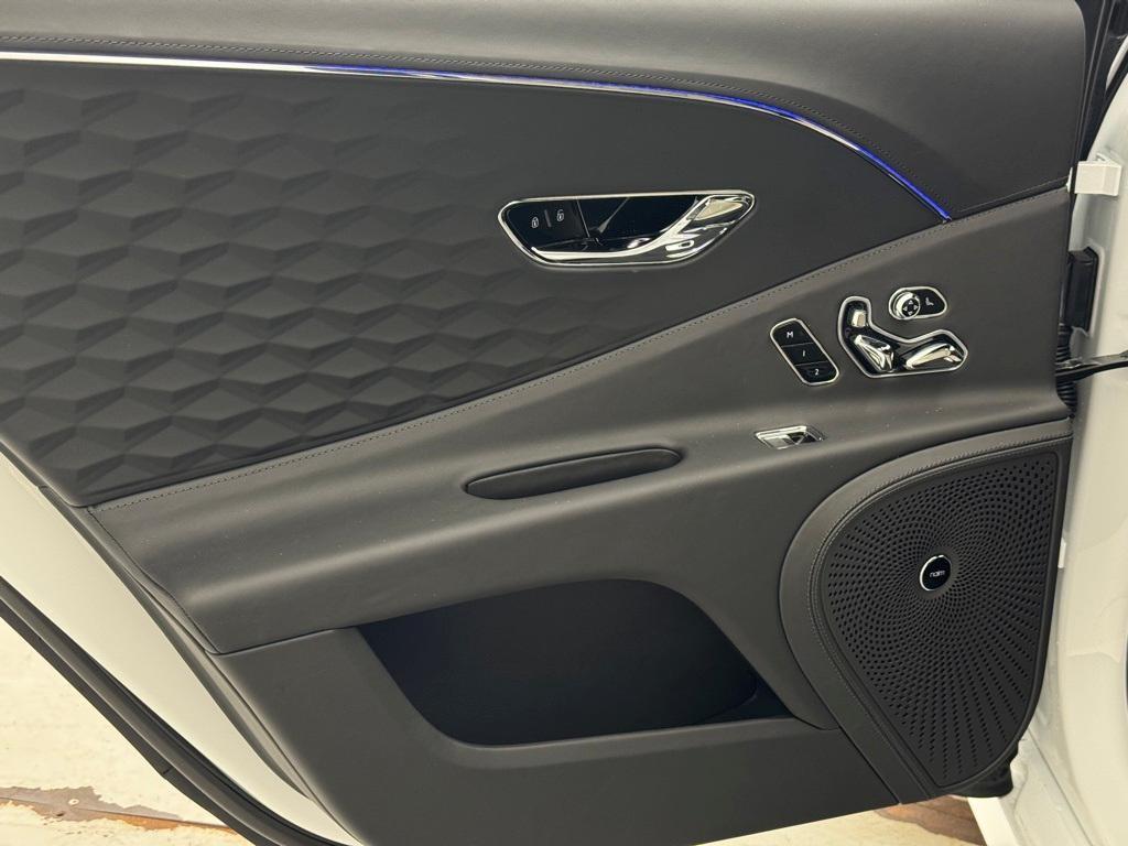 new 2026 Bentley Flying Spur car, priced at $380,235