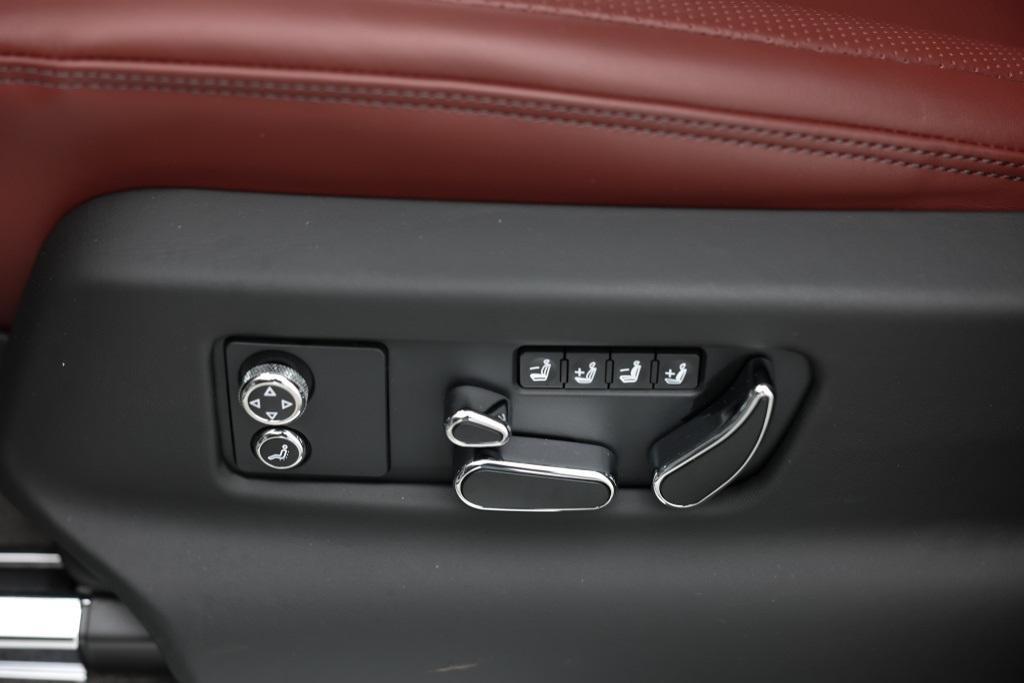 new 2024 Bentley Bentayga car, priced at $256,270