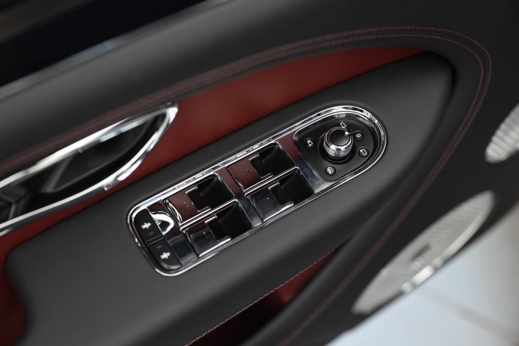new 2024 Bentley Bentayga car, priced at $256,270