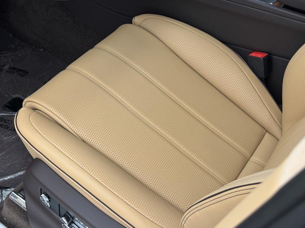 new 2024 Bentley Bentayga Hybrid car, priced at $242,085