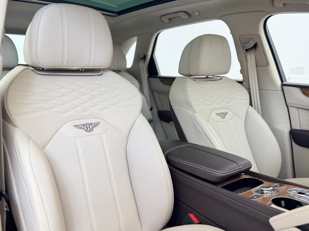 new 2025 Bentley Bentayga car, priced at $278,000