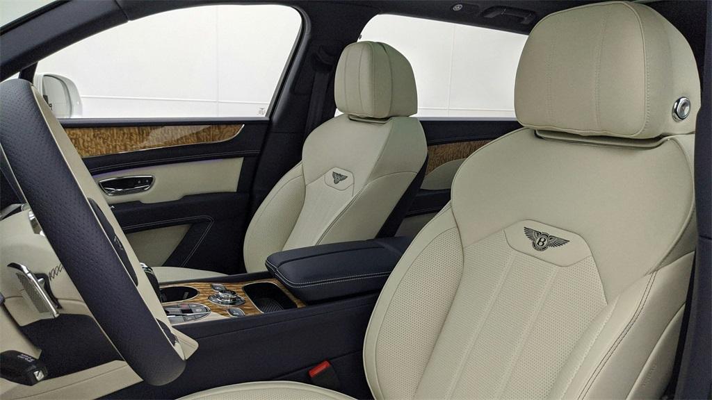 new 2024 Bentley Bentayga car