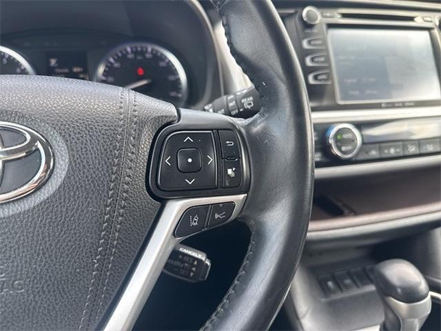 used 2017 Toyota Highlander car, priced at $24,495
