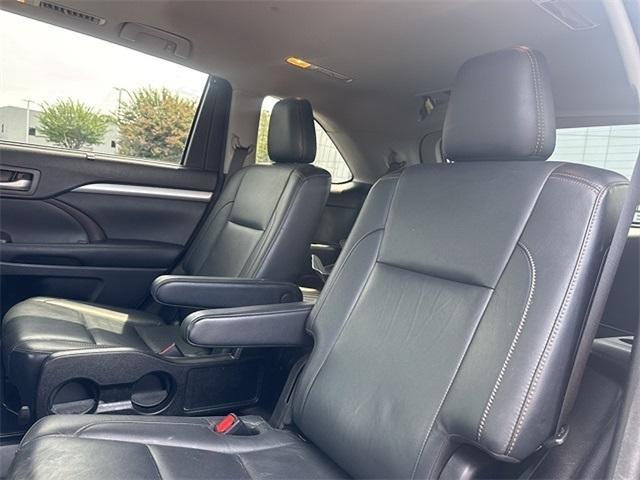 used 2017 Toyota Highlander car, priced at $24,495