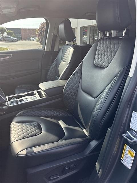 used 2024 Ford Edge car, priced at $27,995