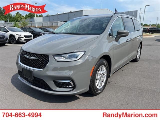 used 2022 Chrysler Pacifica car, priced at $24,992
